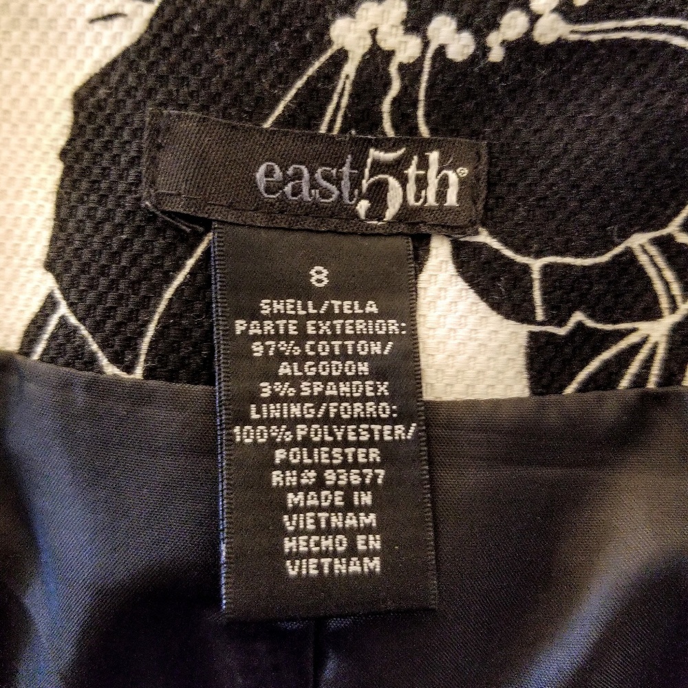 EAST 5th Black and White East 5th skirt!!  Size 8 - Picture 6 of 8